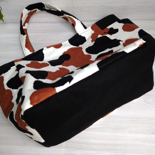 m*︎様 BIG⑯ラウンドバッグ/トートバッグ★三毛猫ちゃん m*︎様 BIG⑯ラウンドバッグ/トートバッグ☆三毛猫ちゃん m*