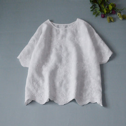 リネン100%総刺繍ゆったり大人可愛い半袖トップス♪No.208オフ白 1枚目の画像