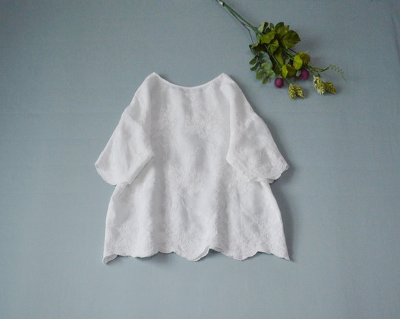 リネン100%総刺繍ゆったり大人可愛い半袖トップス♪No.208オフ白 6枚目の画像