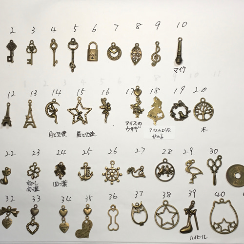 残り1点です❣️17.5㎝どんぐりの口金・がま口ショルダーバッグ