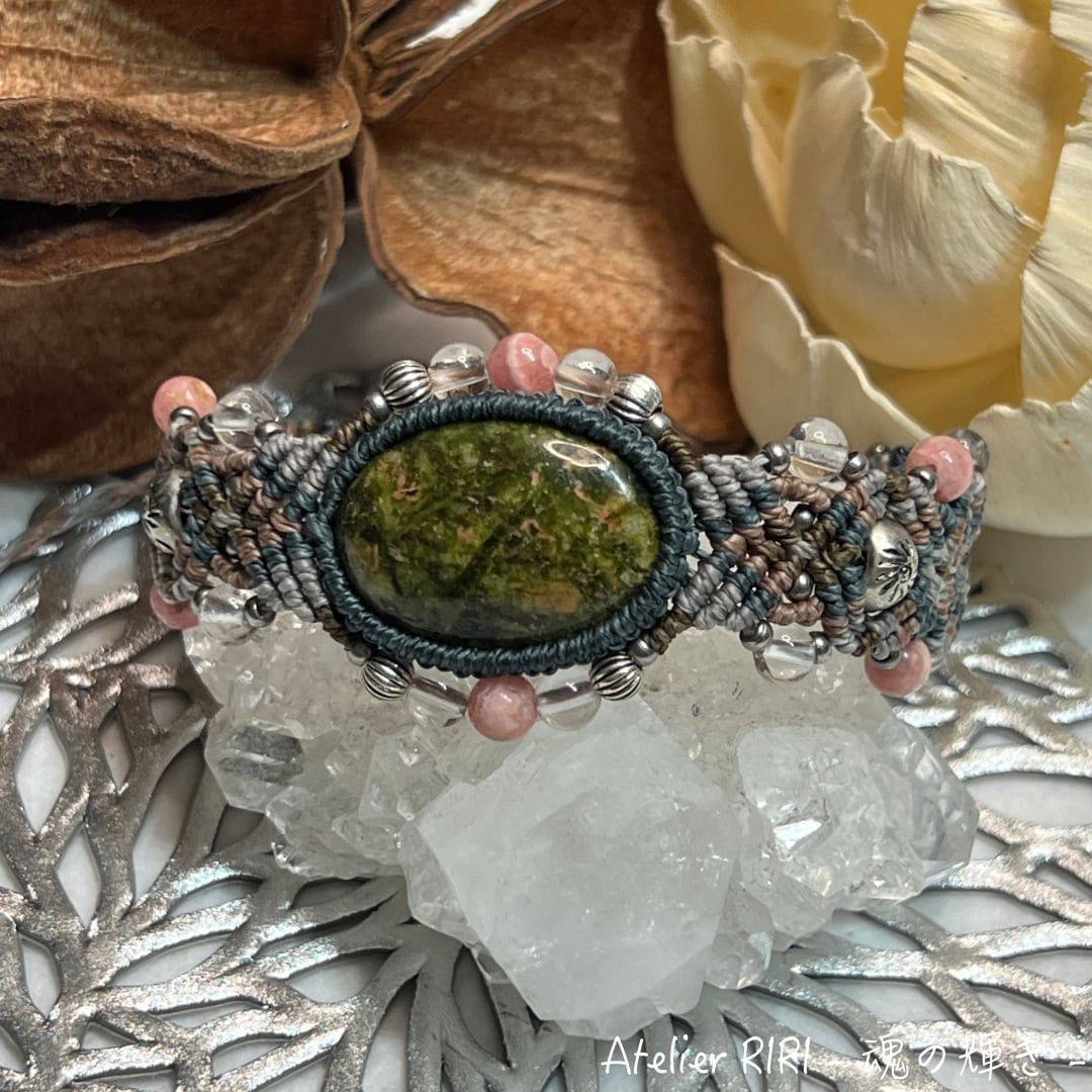 水辺の精霊［ユナカイト］天然石マクラメブレスレット