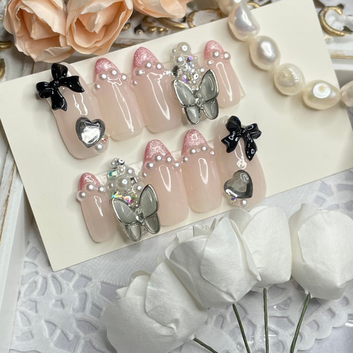 サイズオーダー♡マグネットフレンチ×バタフライネイルチップ ピンク  