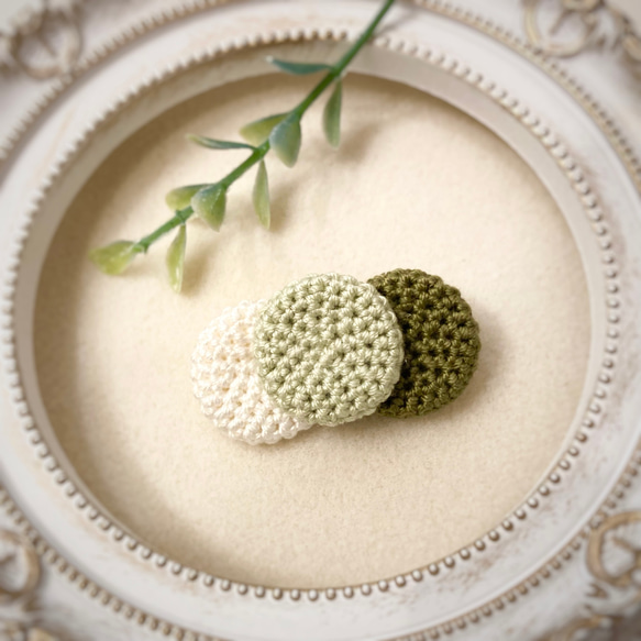 circle crochetのストレートブローチ  fresh verdure《ストールピンに変更可》 2枚目の画像