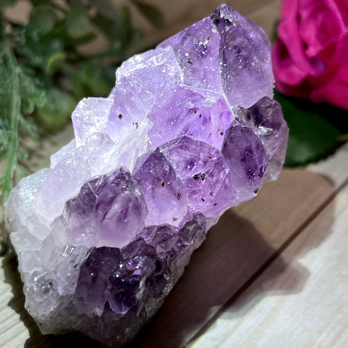 虹入り✨フラワー アメジスト ラフストーン 原石 クラスター