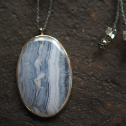 blue lace agate brass necklace (suimon) 3枚目の画像