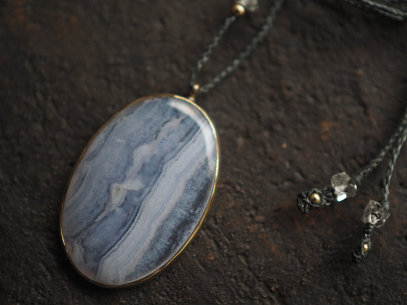 blue lace agate brass necklace (suimon) 4枚目の画像