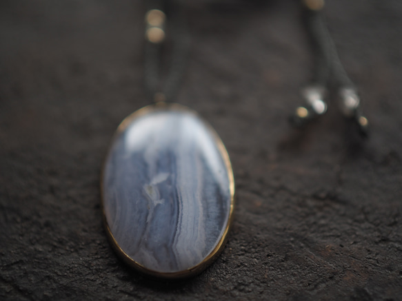 blue lace agate brass necklace (suimon) 7枚目の画像