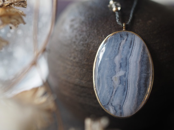 blue lace agate brass necklace (suimon) 1枚目の画像