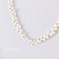 【新作】希少‼︎本真珠 ランダム バロックパール チョーカー ネックレス☆淡水パールネックレス☆14kgf対応可能♪ 2枚目の画像