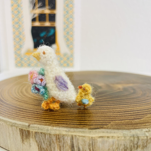 アヒル　ブローチ　編みぐるみ　ハンドメイド アクセサリー アヒルブローチ編みぐるみハンドメイド アクセサリー