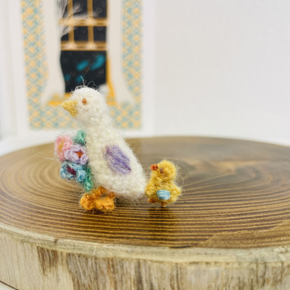 アヒルブローチ編みぐるみハンドメイド アクセサリー