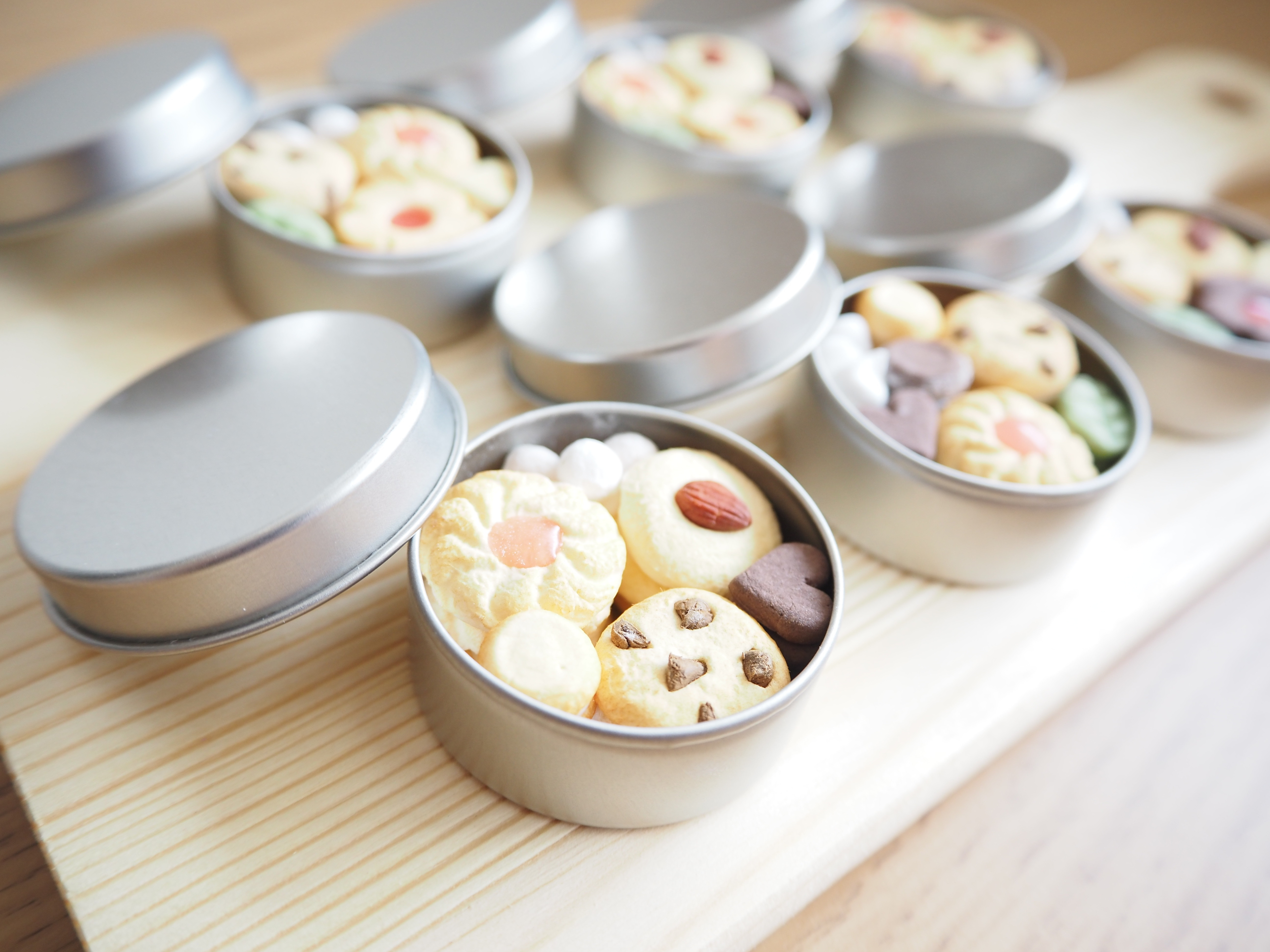 ハンドメイド ミニチュアフード クッキー缶 ドール 3.イースター クッキー 食品サンプル 〓〓〓ミニチュア ドールハウス ブルー 春