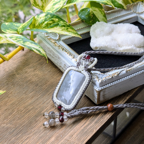 フォッシルコーラル ラブラドライト マクラメネックレス マクラメ編み