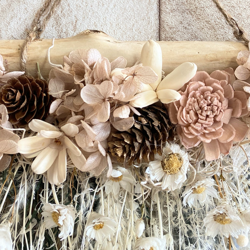 ヨーヨーキルトを使ったお花のタペストリー - 小春日和
