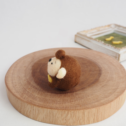 受注製作】まゆおさる -バナナをお供に- 羊毛フェルト 羊毛フェルト  