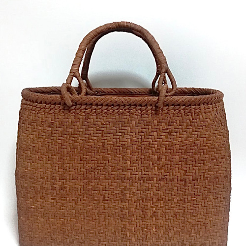 山葡萄バッグ高級極細網代 かごバッグ 山葡萄バッグ魅力 通販｜Creema