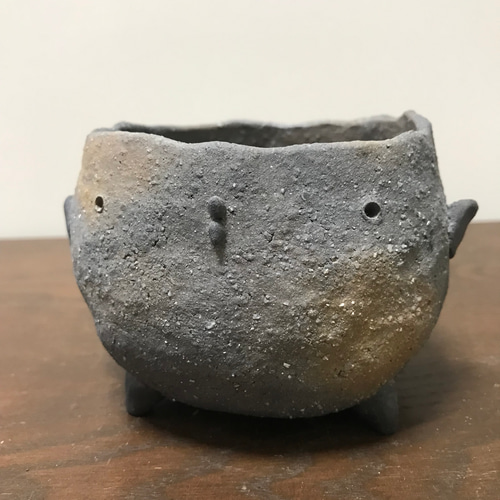 盆栽や山野草、多肉植物の植え替えに【陶芸作家真山茜さんの 盆栽鉢