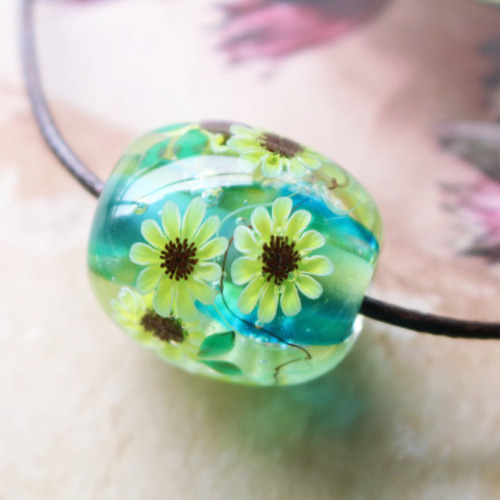 半額SALE☆向日葵のとんぼ玉（ガラス玉） ネックレス・ペンダント 富松
