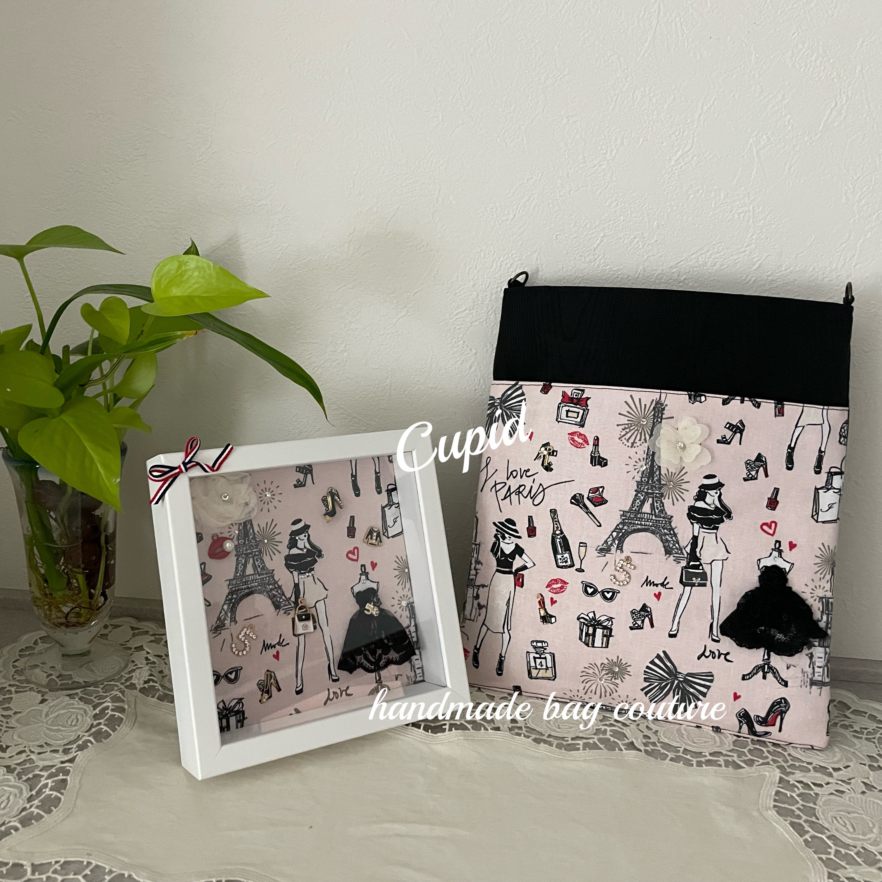 フランス生地　パリジェンヌ・パリの街並み柄のデコレーションサコッシュ(1点物）