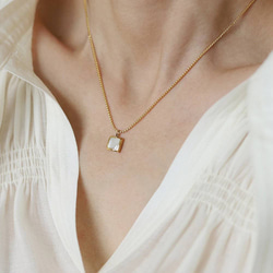white shell square necklace R4N026 2枚目の画像