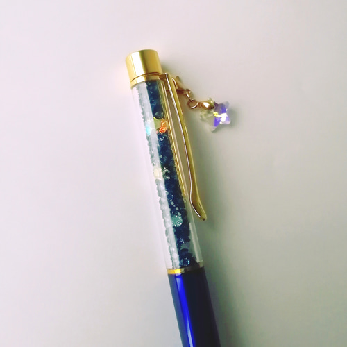 大人気【きらめく星空ボールペン☆星のチャーム付き】 キラキラ ビーズ