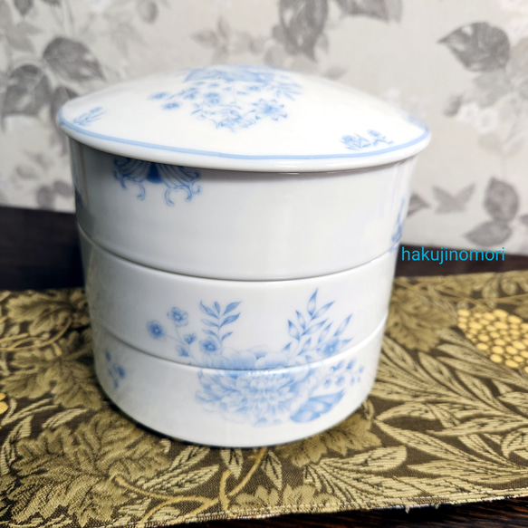 三段重　お正月やクリスマス、お茶会にもおすすめ 