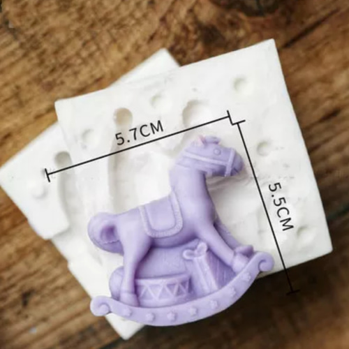 木馬 シリコンモールド 馬 うま キャンドルモールド キャンドル アロマ