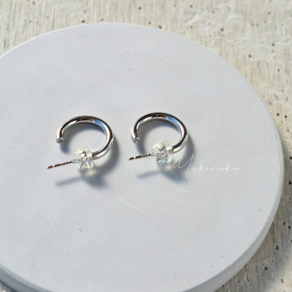 P055　シルバー925純銀のリングフープピアス　”hoop plain ring”　上品なジェンダーレスピアス 2枚目の画像