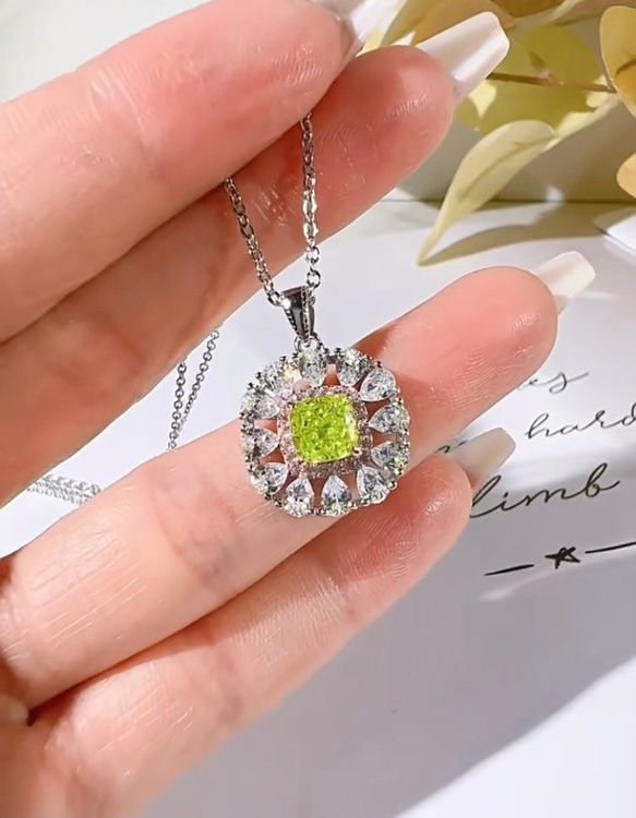 フラワー ライムグリーン 高炭素ダイヤモンド キラキラ ゴージャス ラグジュアリー ネックレス 花 黄緑 可愛い ピンク 9枚目の画像