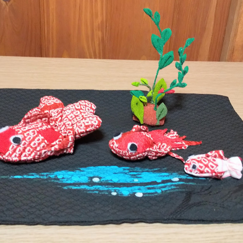 金魚＊つまみ細工＊ちりめん細工＊ハンドメイド＊絞り着物生地