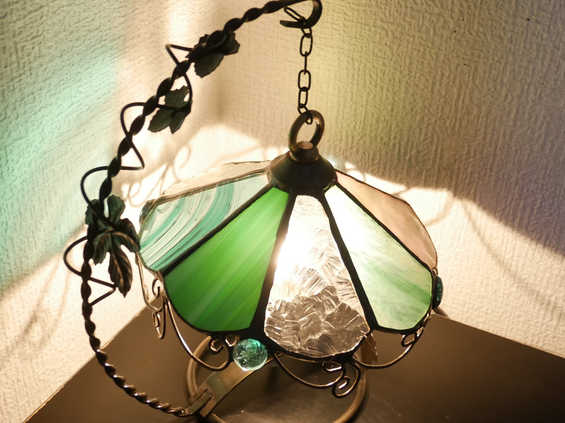 ✴︎:.｡.グリーンのフレアミニランプ♪　　ステンドグラス　　*期間限定送料無料**