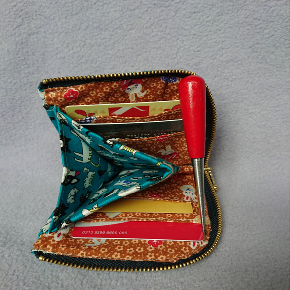 おとぼけネコたちのミニL字ファスナー財布  ときどきミニポーチ 4枚目の画像