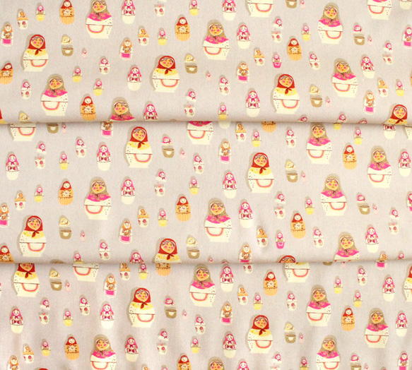 カットクロス Windham Fabrics / West Hill Matryoshka Dolls Warm Tan 6枚目の画像