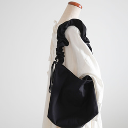〈受注制作〉cotton100％で撥水加工&長さ調節可能ショルダーのバッグ*ブラック 5枚目の画像