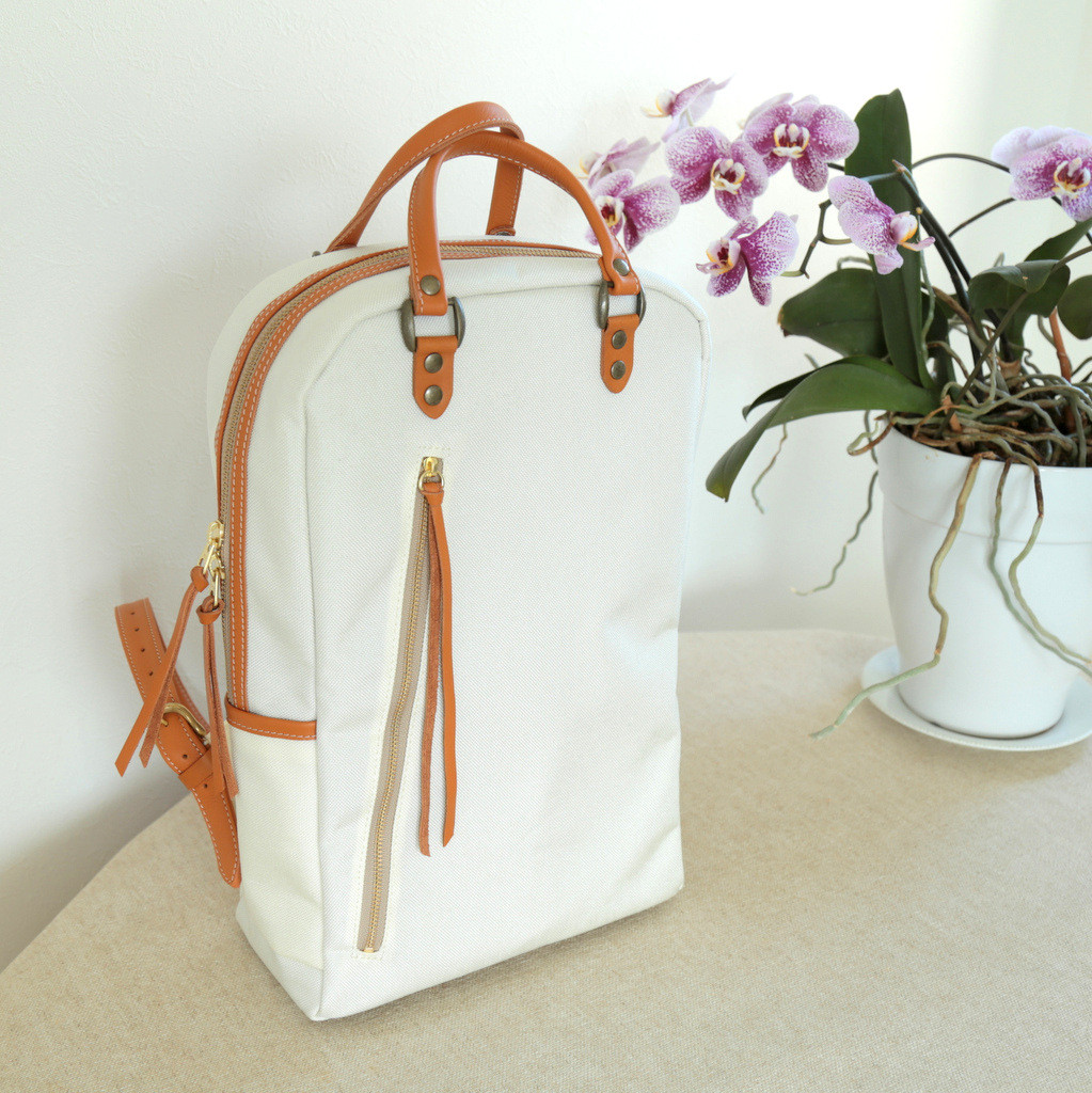 新作!！大人のcordura＆レザー3wayミニスリムリュックWhitexCamel Zippy New!!A４収納