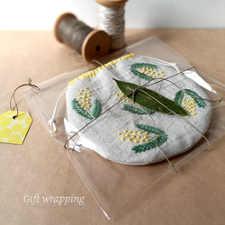 お花刺繍のミニ巾着（ニュアンスカラー・スモーキーパープル） 12枚目の画像