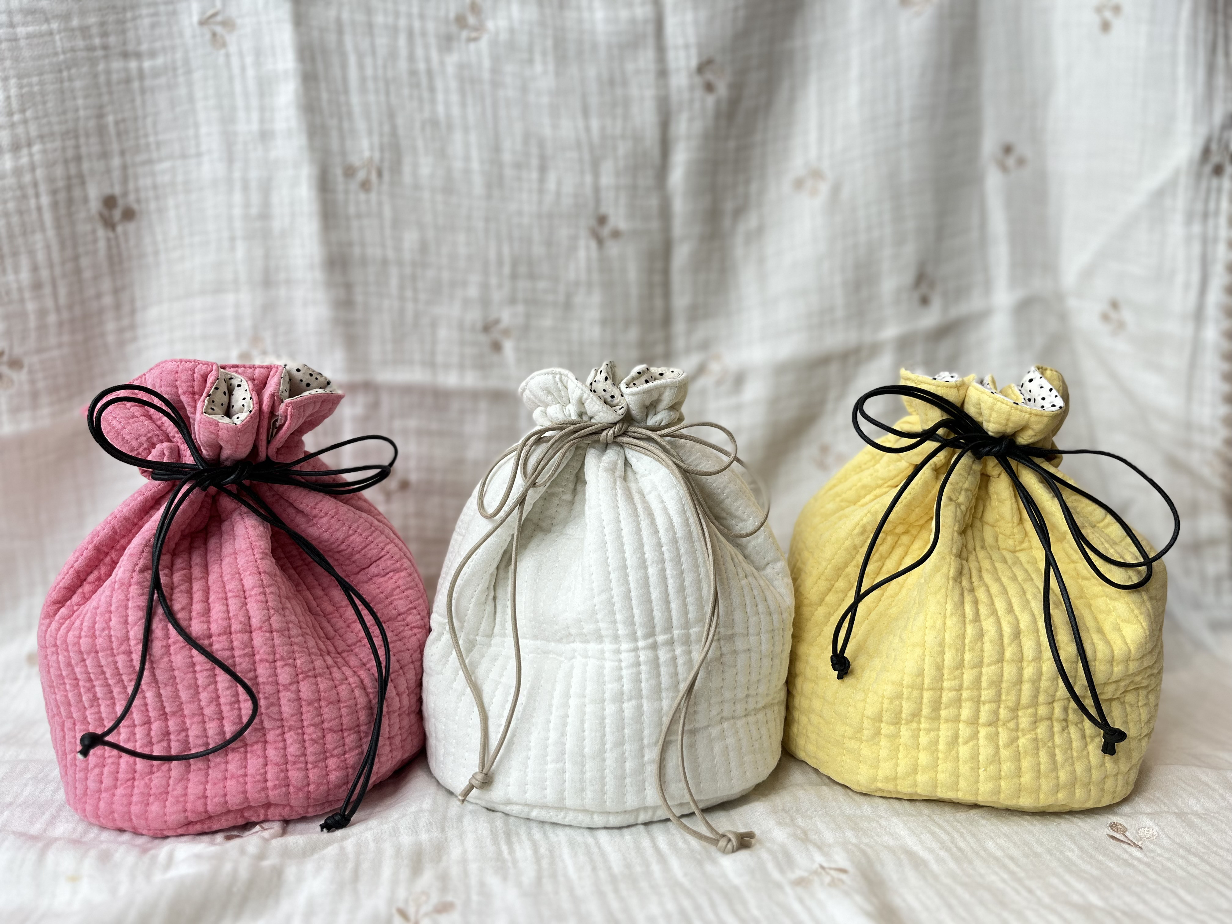 ヌビ バッグ ポーチ 底板 ハンドメイド ベージュピンク×チェリー ヌビ バッグ ポーチ 底板 ハンドメイド ベージュピンク×チェリー
