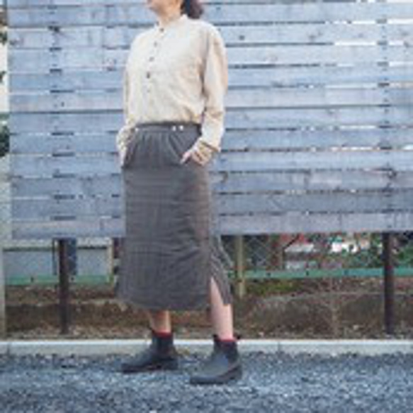 【SALE】柔らかいダブルガーゼ素材のタイトスカート サイドスリットで足長効果 17枚目の画像