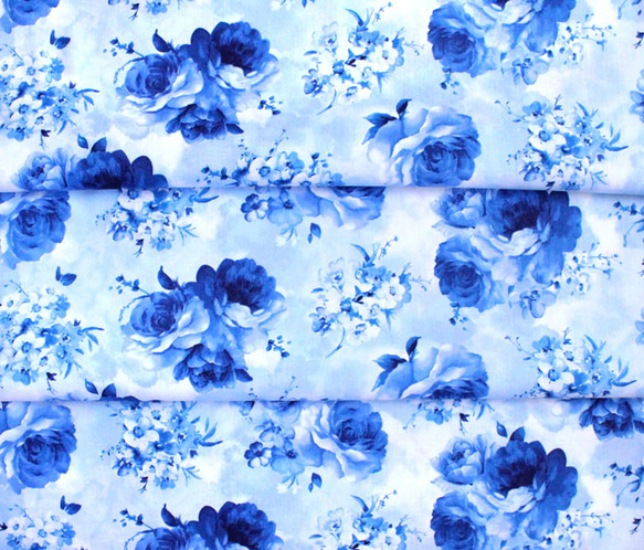 カットクロス Timeless Treasures Bluebird Medium Flowers Sky Blue 6枚目の画像