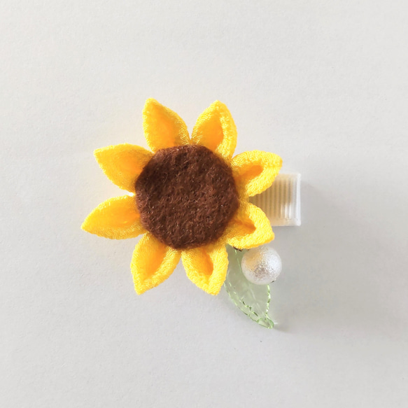 つまみ細工 ひまわりの髪飾り//浴衣.甚平/夏祭り.花火大会/＊ベビークリップ＊＊ 9枚目の画像