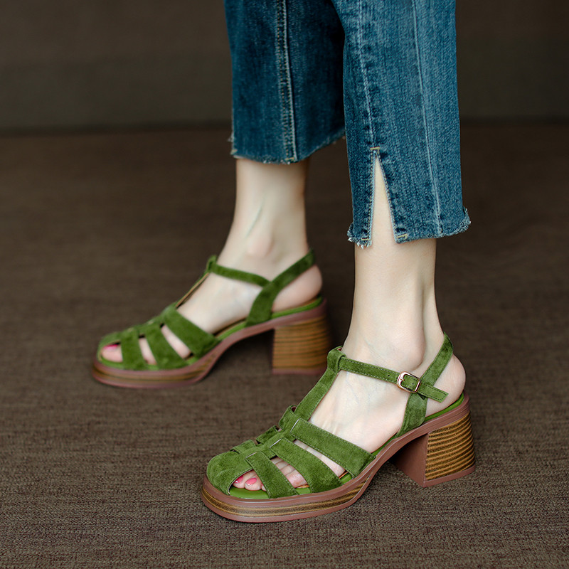 夏のお出かけに涼しい足元。ヒール ウェッジゴムサンダル ストラップ サンダル ゴムストラップ レディース 本革 3E