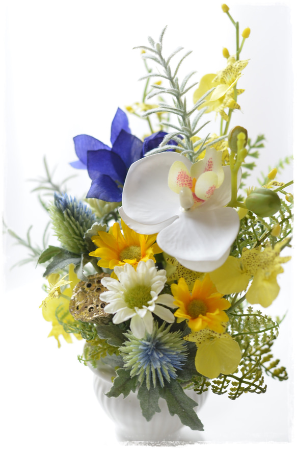 【仏花】アート・蘭と桔梗、小菊のお供え花　ギフトにもお薦めです 2枚目の画像