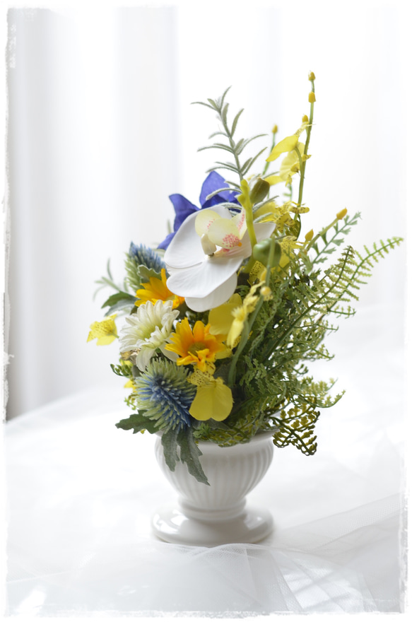 【仏花】アート・蘭と桔梗、小菊のお供え花　ギフトにもお薦めです 3枚目の画像