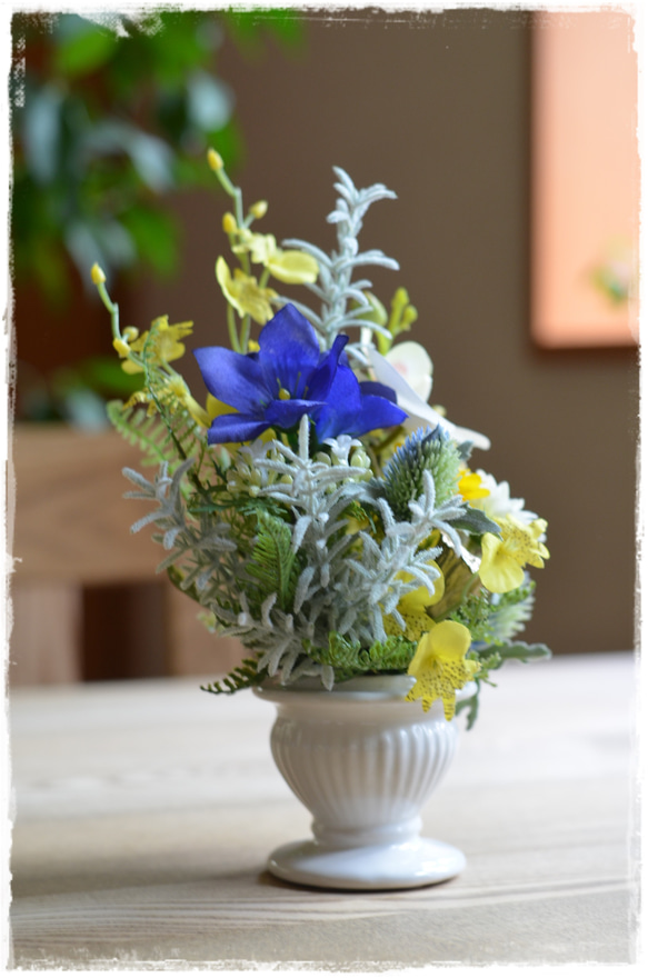 【仏花】アート・蘭と桔梗、小菊のお供え花　ギフトにもお薦めです 5枚目の画像