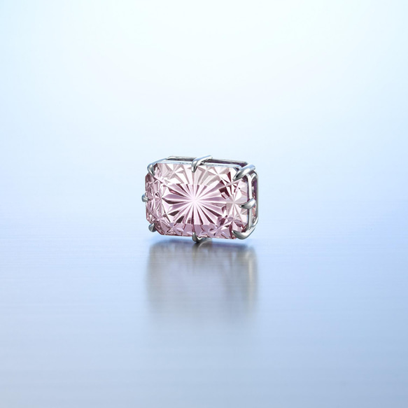 KILIKO　JEWELRY（東京切子）帯留め　菊　Amethyst KILIKO　JEWELRY 東京切子