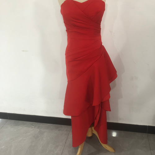 美品！パーティードレス 赤 ベアトップ 不規則 スリット ロングドレス  