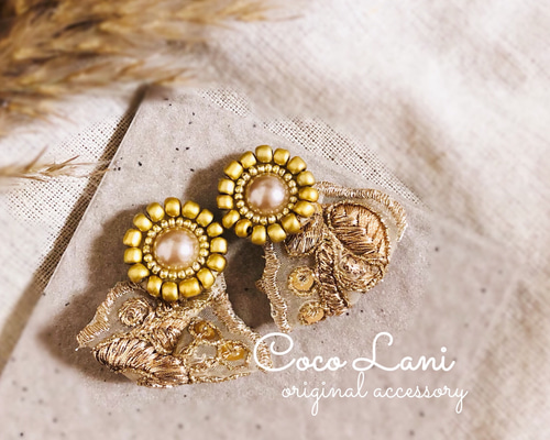 1199 インド刺繍 タッセル ゴールド 花 ハンドメイド ピアス イヤリング dd079387b779332b1837a3e940e264