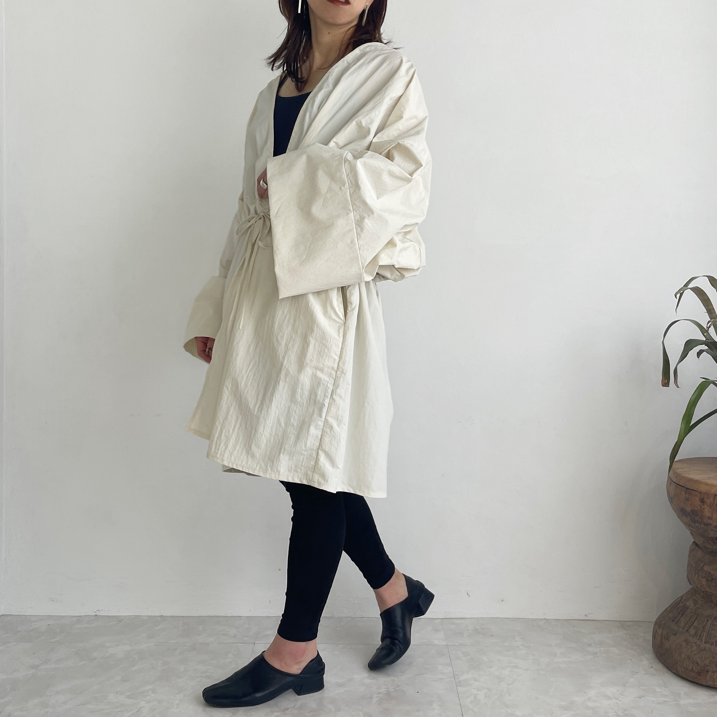 シャカシャカギャザーガウン(ivory)