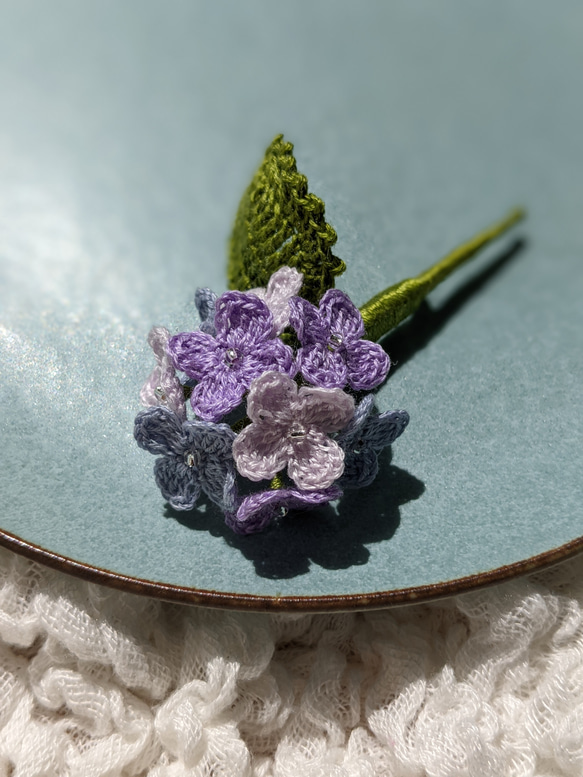紫陽花のブローチ（紫） 2枚目の画像