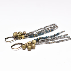 法國古董切割鋼和金屬珠，鋼藍珠，民族鈴鐺 4 排耳環 第5張的照片